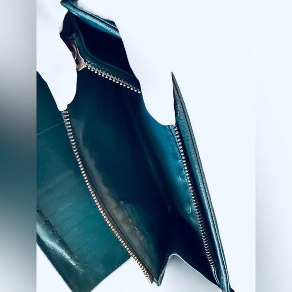 Authentic LOUIS VUITTON Monogram MAHINA Leather Green Wallet organizer With Box - Picture 5 of 10